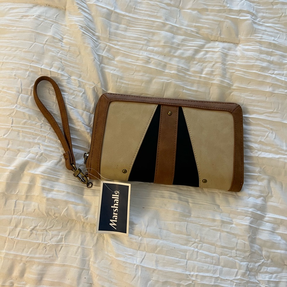 Wristlet/wallet NWT